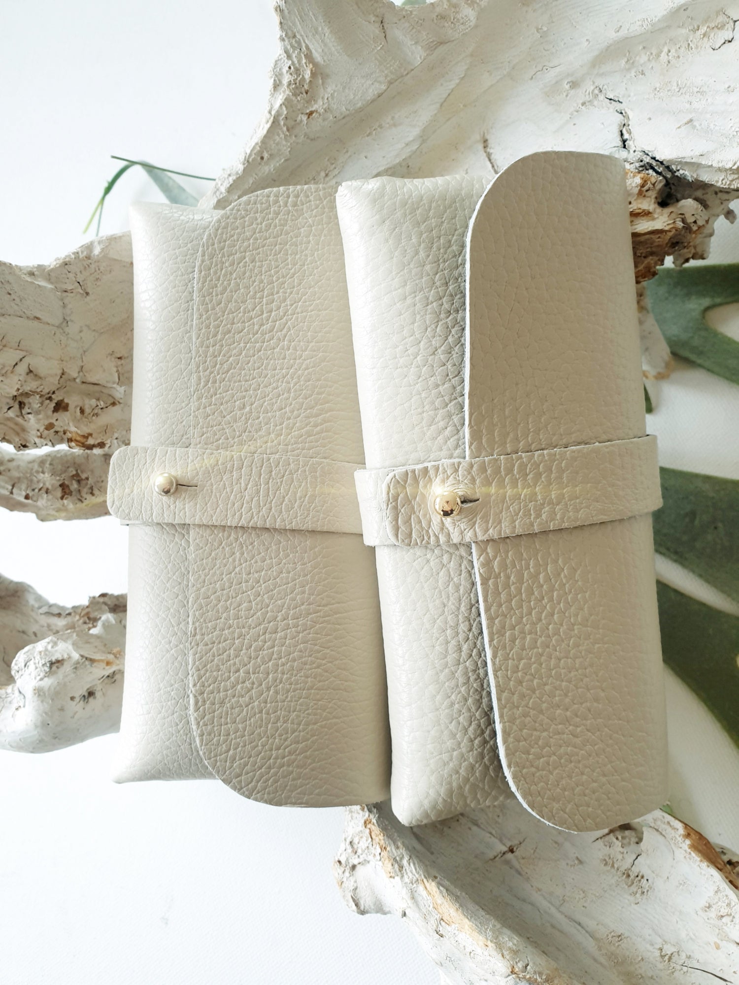 brillenentui-leder-beige-1