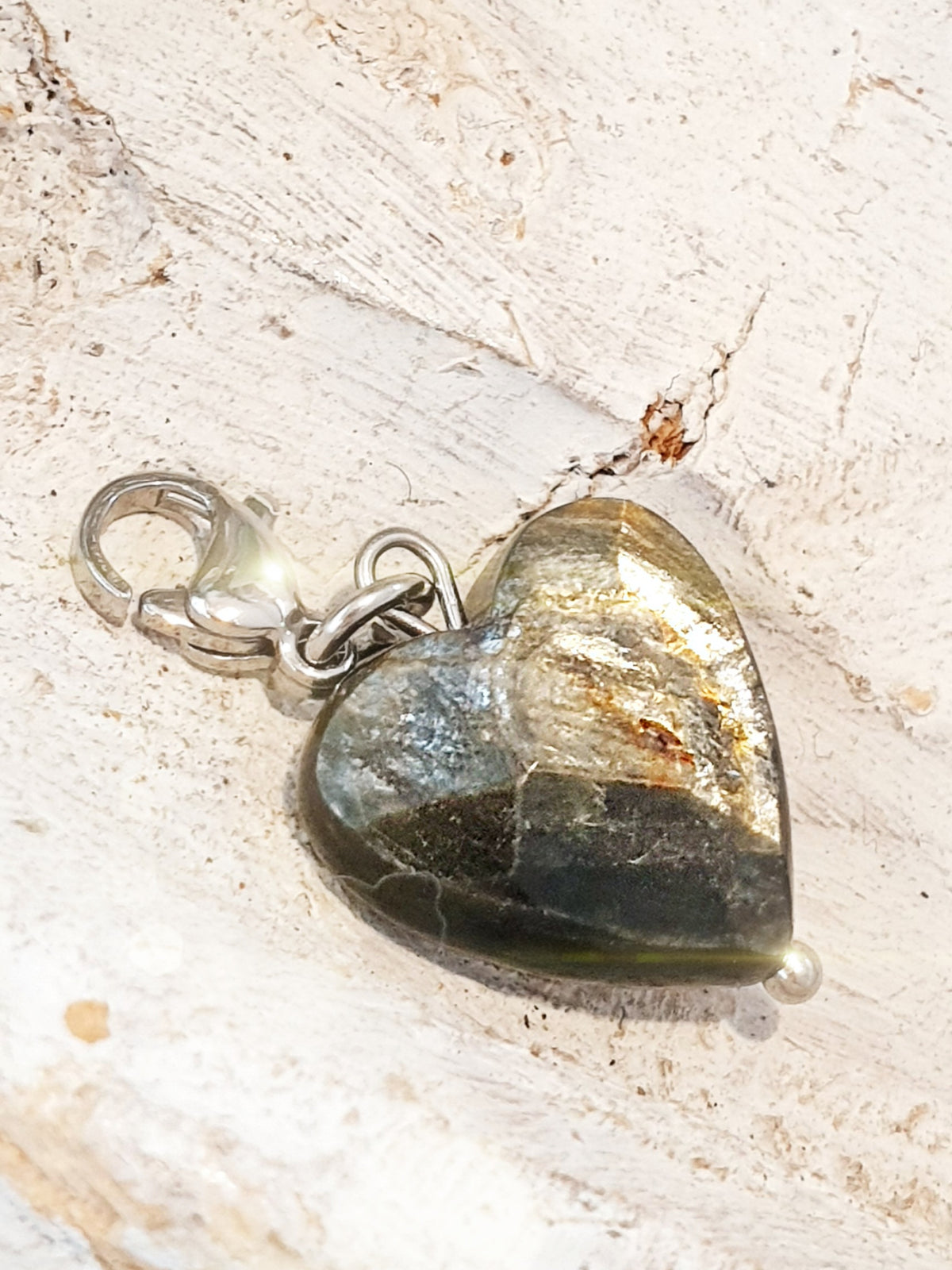 Charm Anhänger Herz aus Muskovit