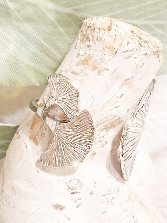 Edelstahlring verstellbar mit Ginkoblatt in Silber