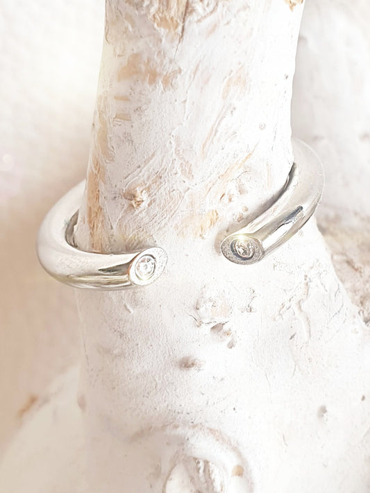 Edelstahl-Ring offen mit Strasssteinen