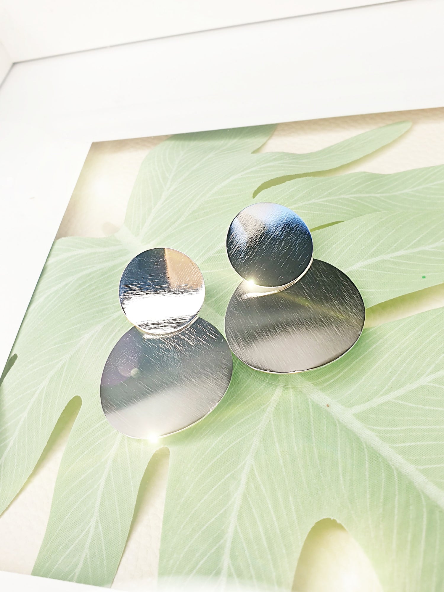 Große Ohrringe runde Form Silber