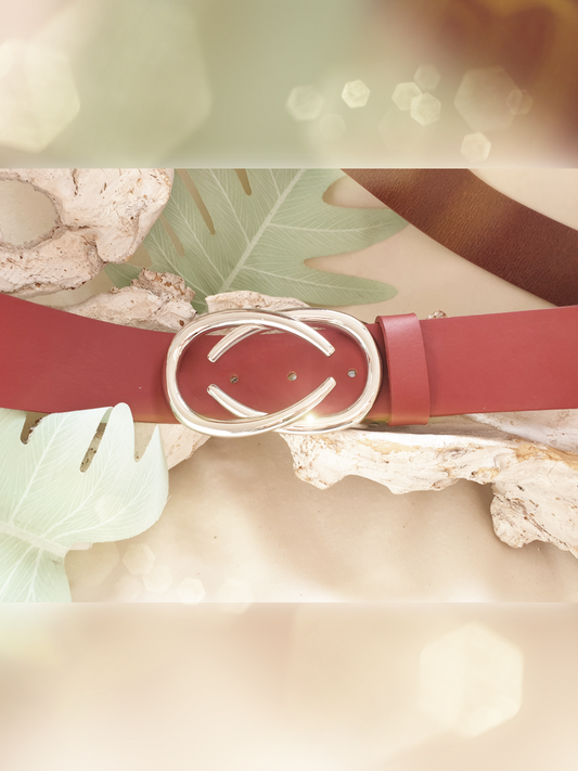 Extra langer Gürtel aus Leder in Rot