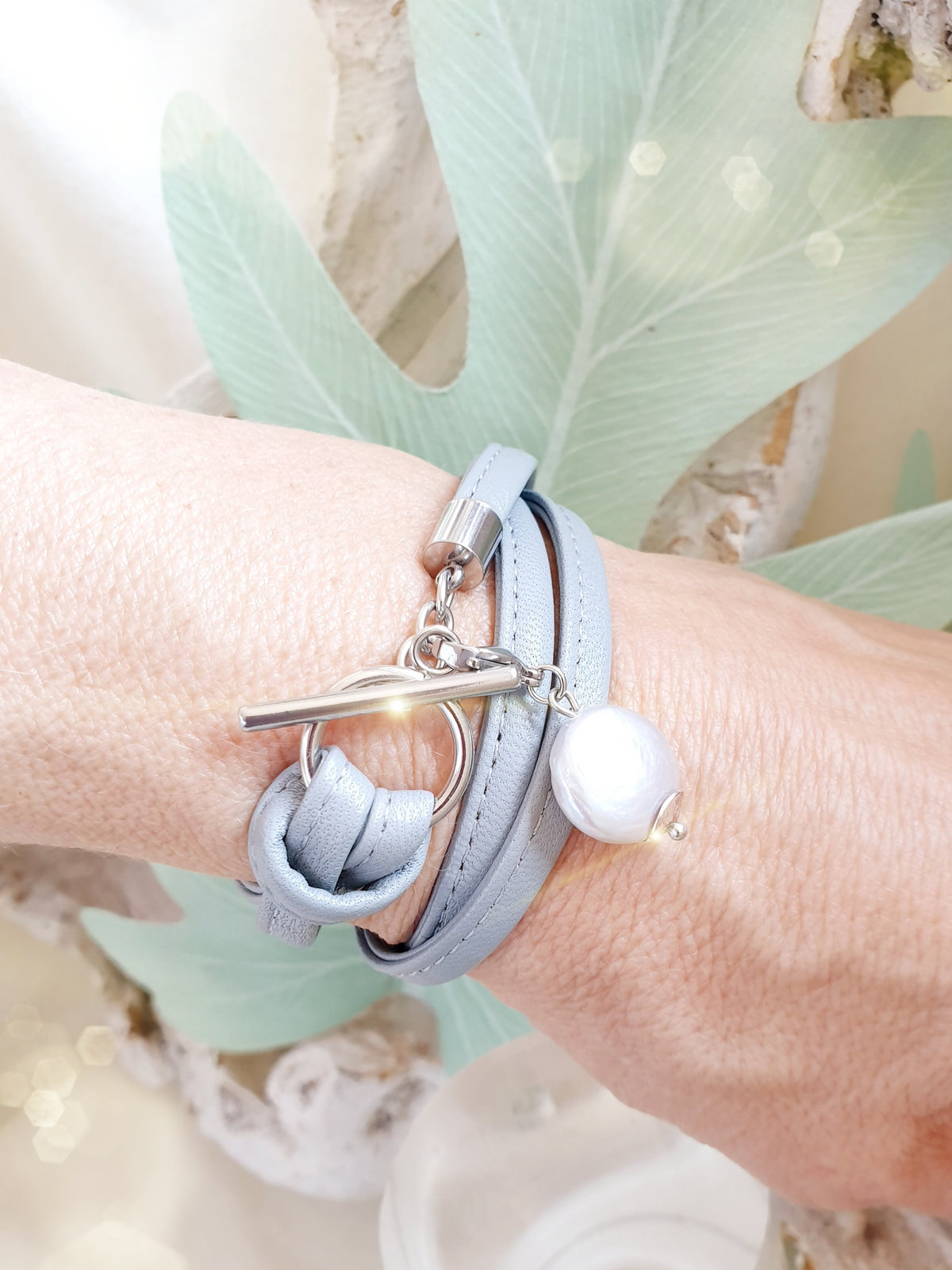 Lederarmband zum Wickeln in Grau