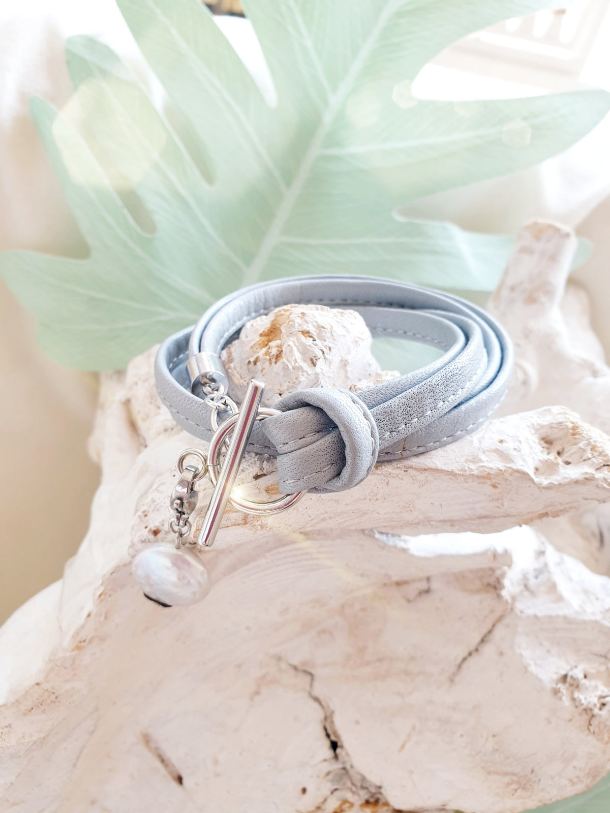 Lederarmband zum Wickeln in Grau