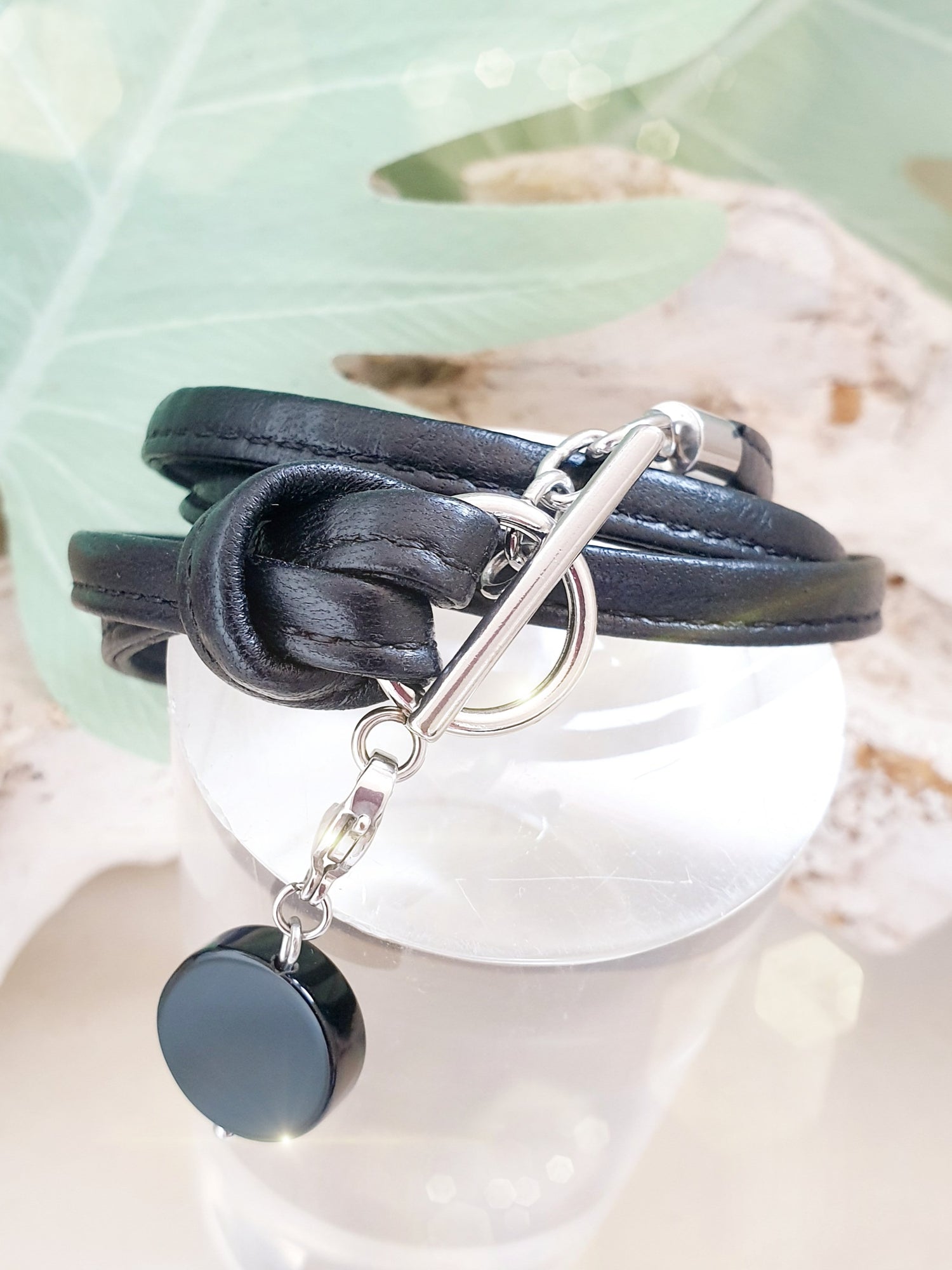 Lederarmband Wickelarmband aus Leder in SCHWARZ