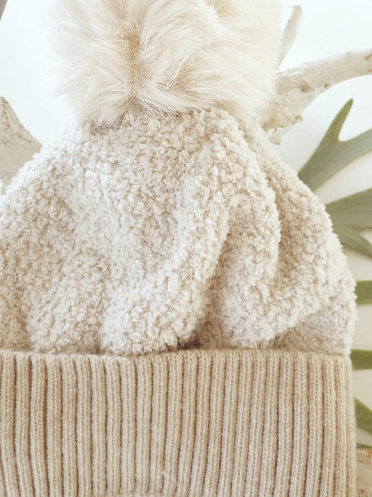 MÜTZE mit BOMMEL Bommelmütze / Creme BEIGE  / kuschelig gefüttert