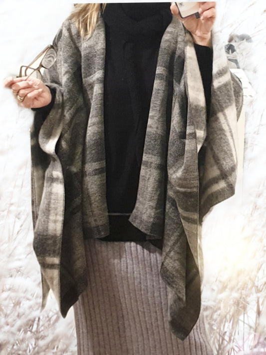 poncho-umhang-grau-1