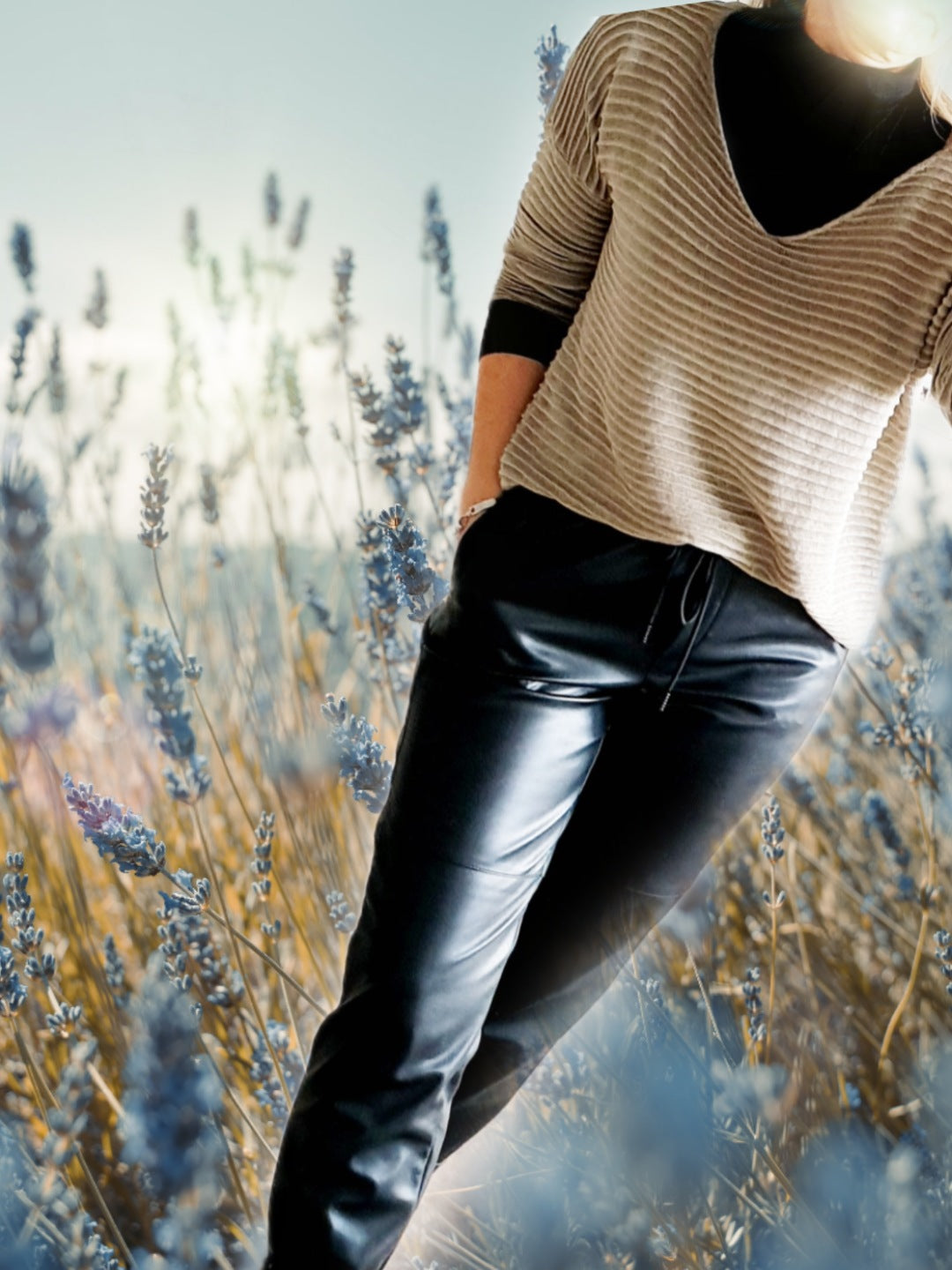 Pullover aus Feinstrick mit Rippen in Olive taupe