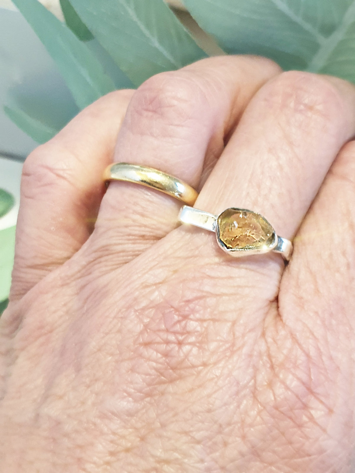 Eckiger Silberring mit citrin