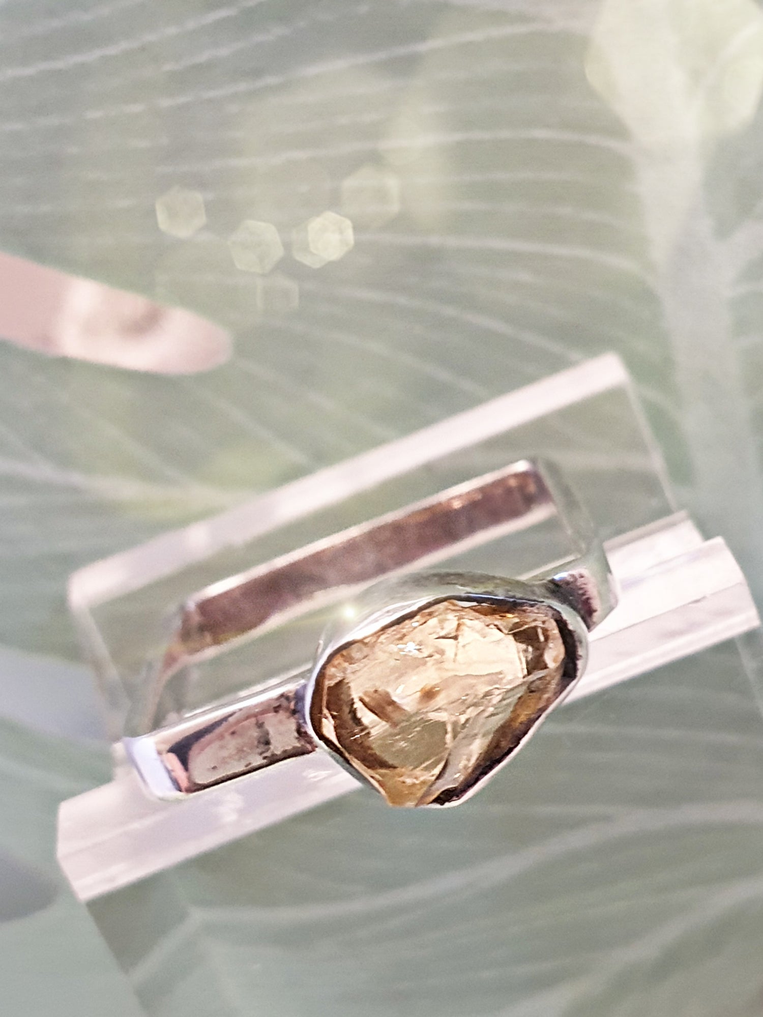 Eckiger Silberring mit citrin