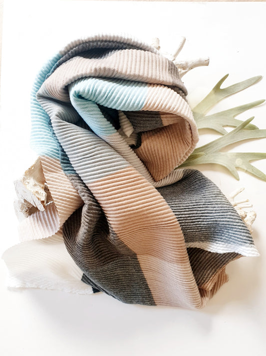 schal-karo-plissee-blau-camel-beige-1