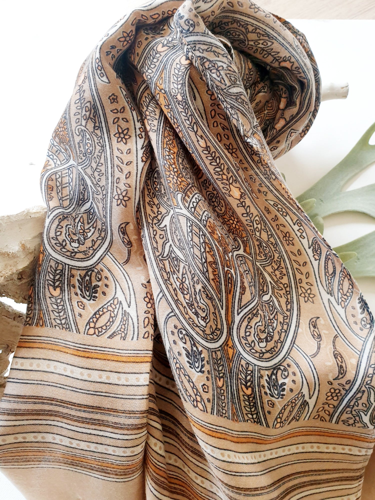 schal-paisley-camel-1
