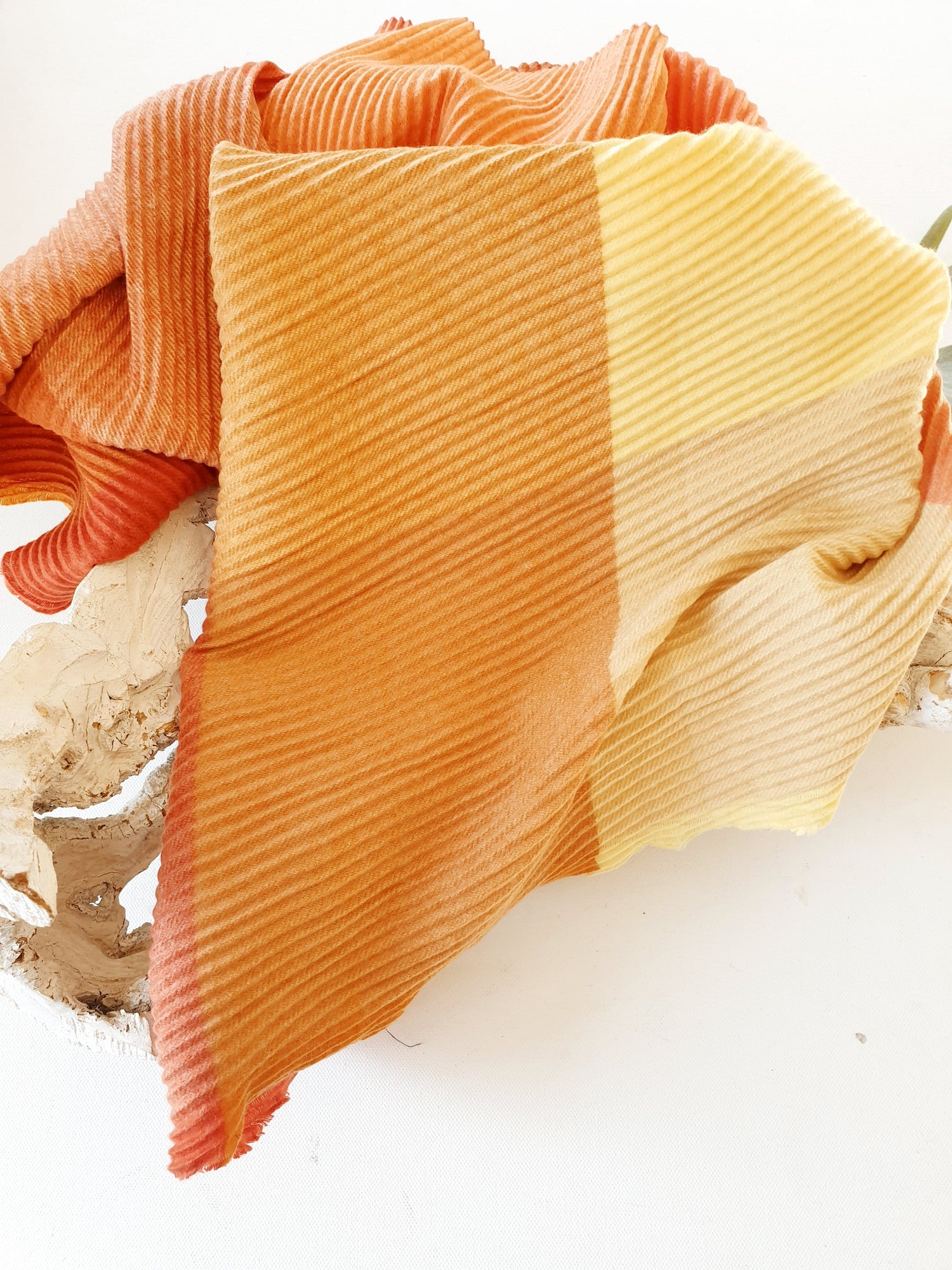schal-strick-orange-gelb-1