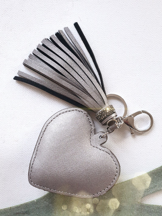 schluesselanhaenger-herz-silber-leder-1