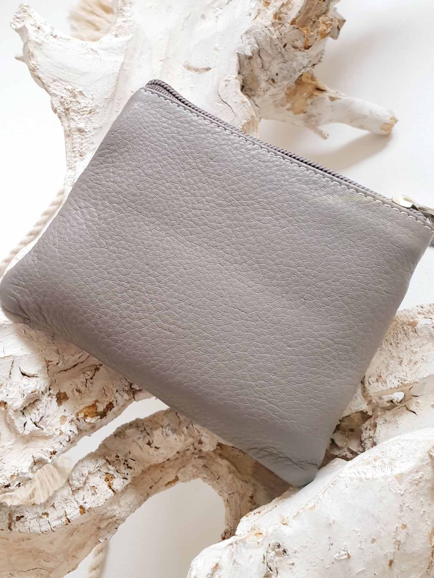 Schlüsselmäppchen Schlüsselanhänger aus Leder in grau