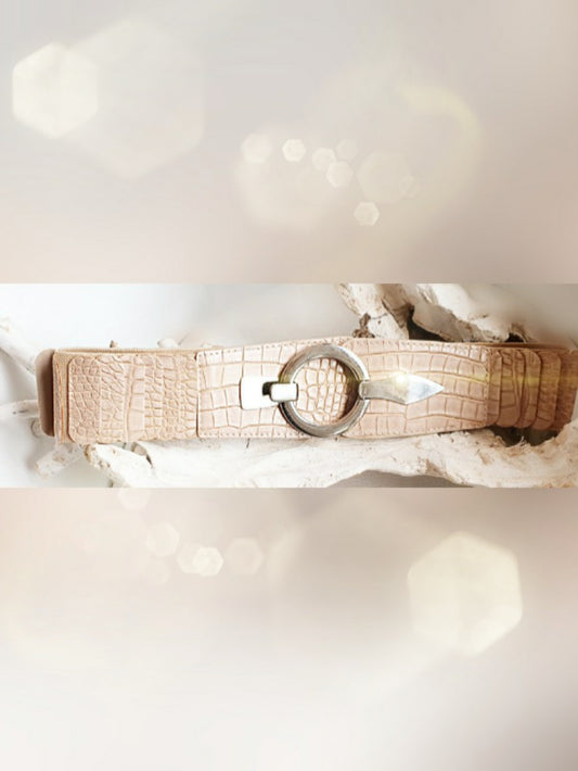 Stretchguertel aus Kunstleder mit Krokoprägung in Beige