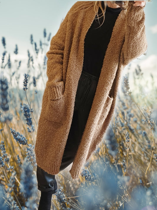 Lange Strickweste Strickmantel aus Boucégarn in Camel