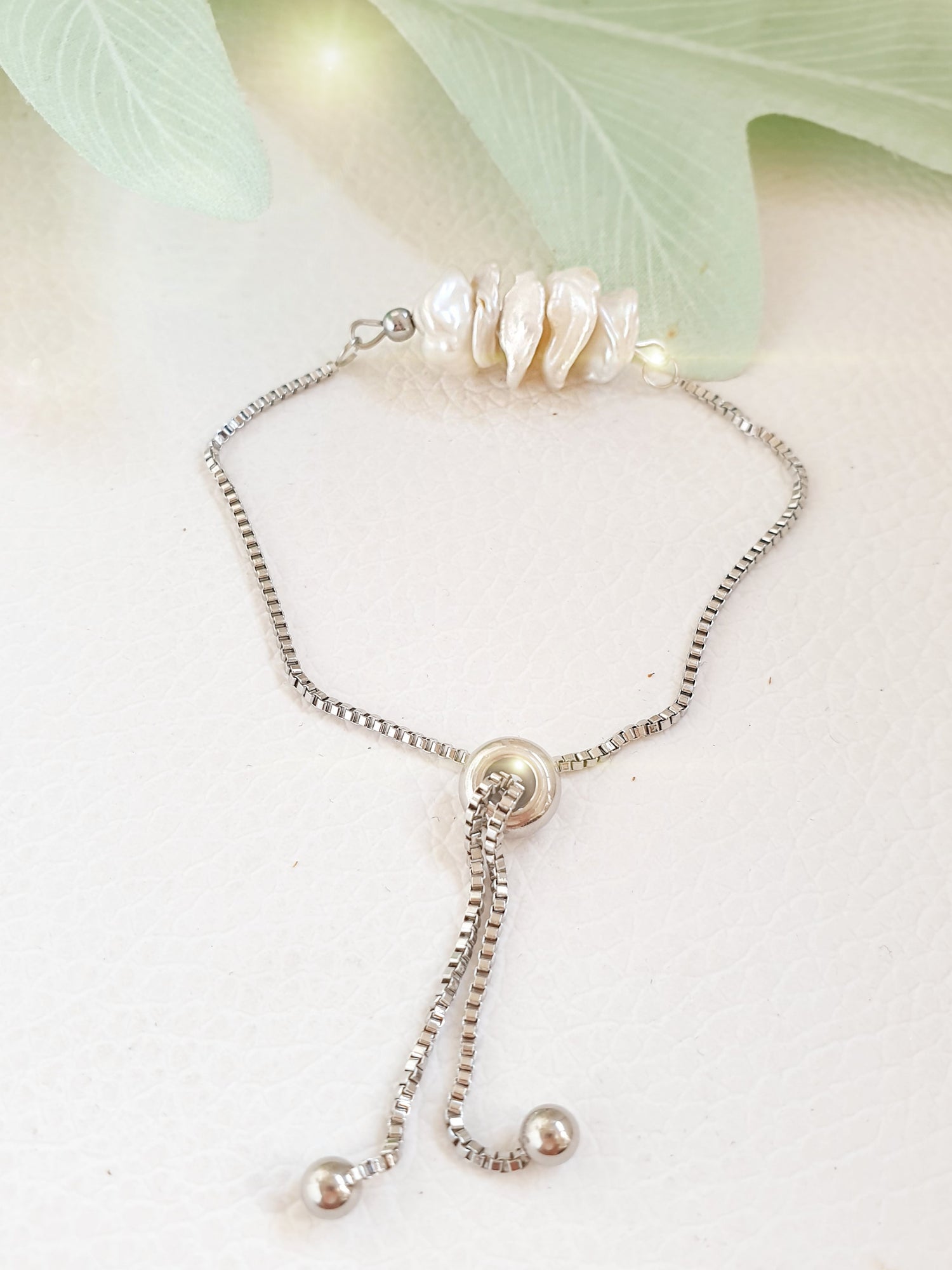 Perlenarmband Edelstahl Barockperlen Creme Weiß